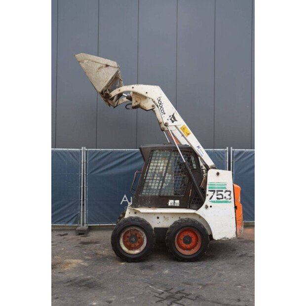 2000 BOBCAT 753-41810605
