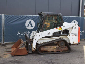 Image for CRAWLER LOADERS 2020 BOBCAT T450