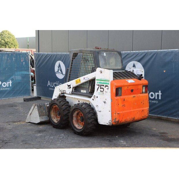 2000 BOBCAT 753-41810690