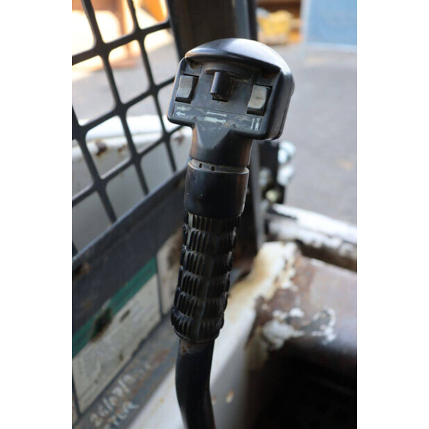 2000 BOBCAT 753-41810715
