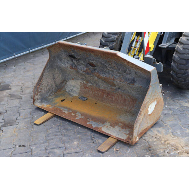 2020 YANMAR 358-41810775