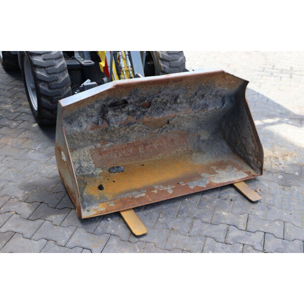 2020 YANMAR 358-41810776
