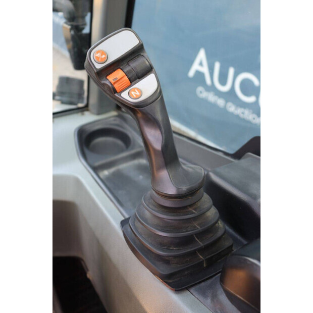 2020 YANMAR 358-41810802