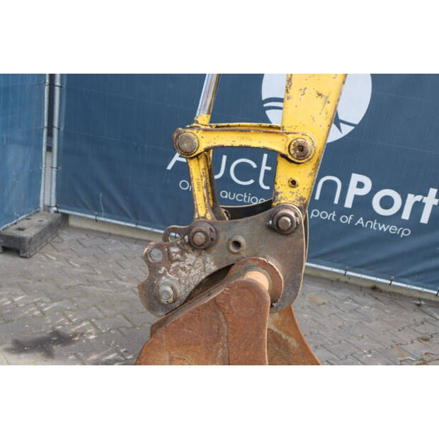 2012 Komatsu PW98MR-8-41810866