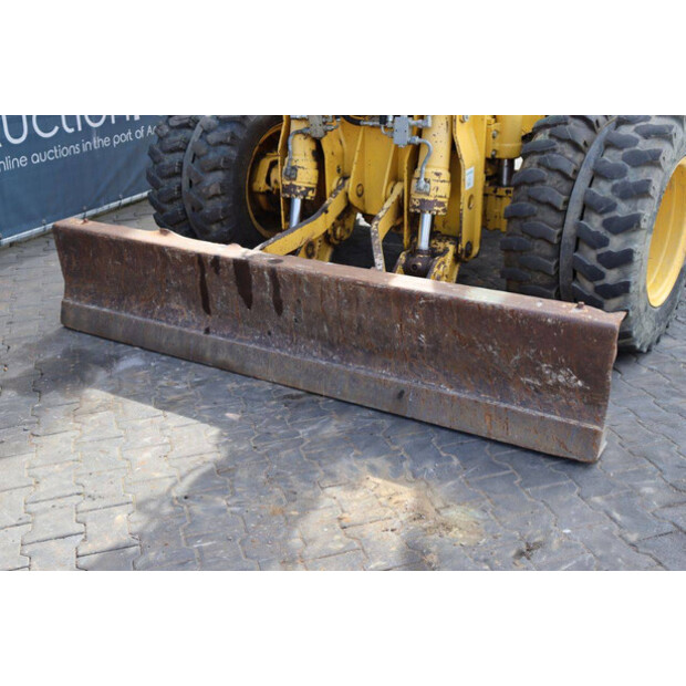 2012 Komatsu PW98MR-8-41810868
