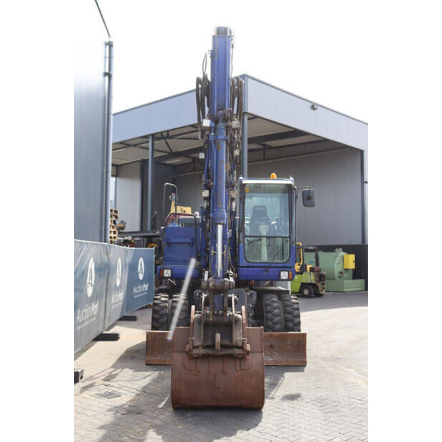 2011 Komatsu PW148-8-41811108