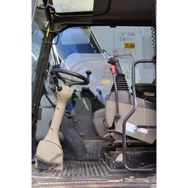2011 Komatsu PW148-8-41811131