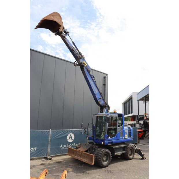 2011 Komatsu PW148-8-41811141