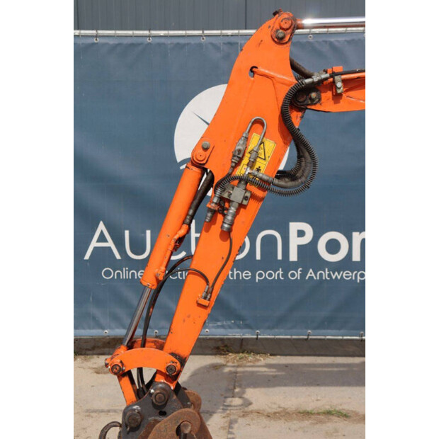 2007 هيتاشى ZX17U-41811229