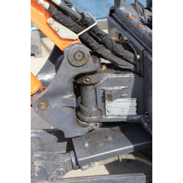 2007 هيتاشى ZX17U-41811230