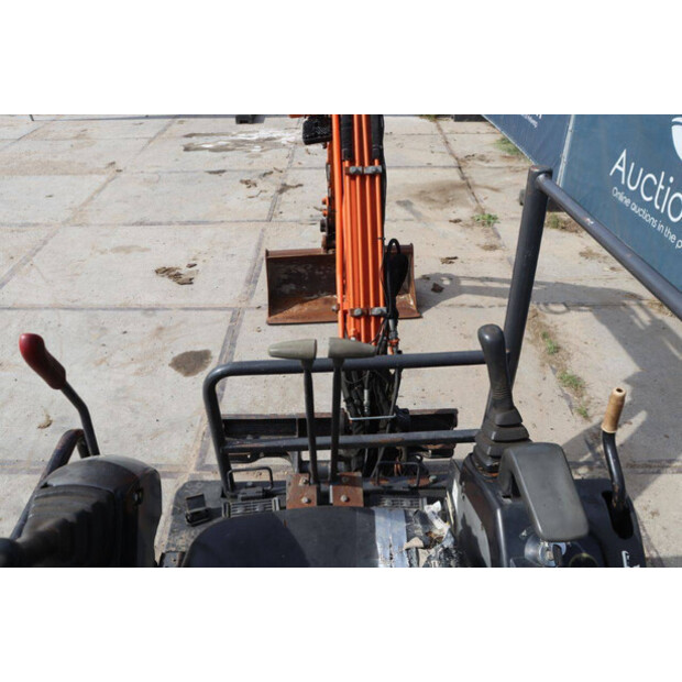 2007 هيتاشى ZX17U-41811237