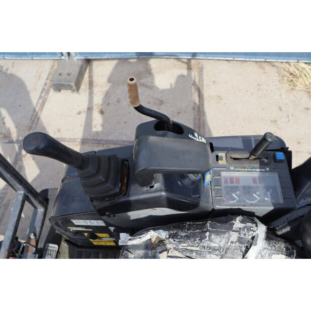 2007 هيتاشى ZX17U-41811244