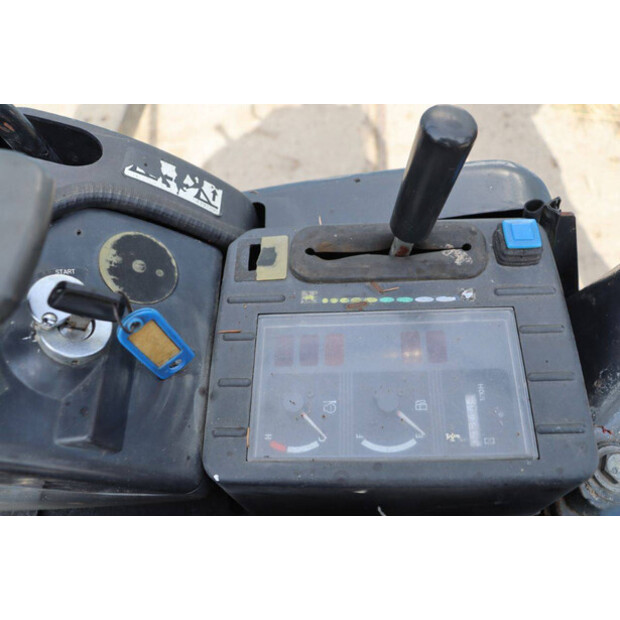 2007 هيتاشى ZX17U-41811247