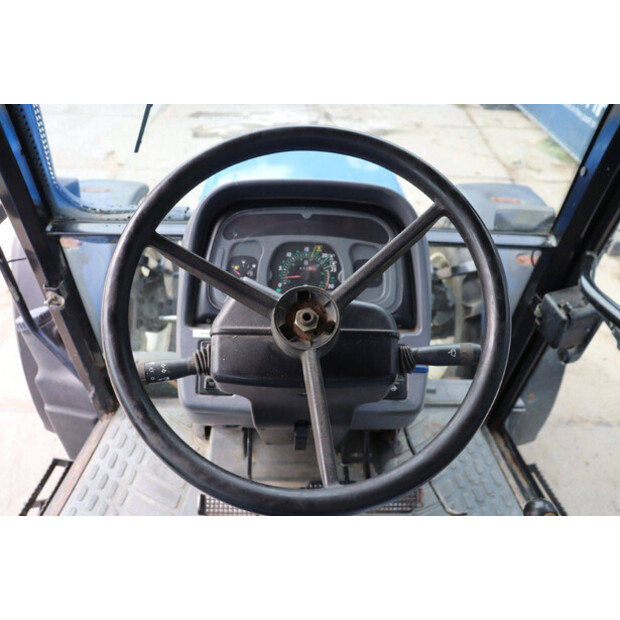2001 New Holland TL90-41811436