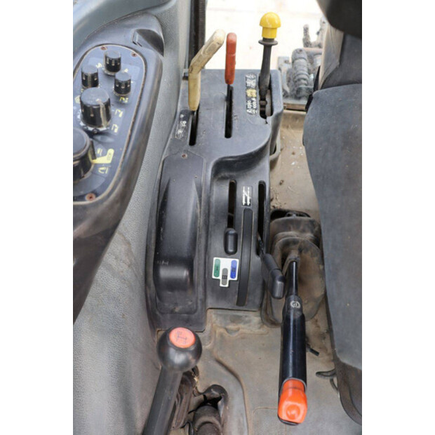 2001 New Holland TL90-41811444