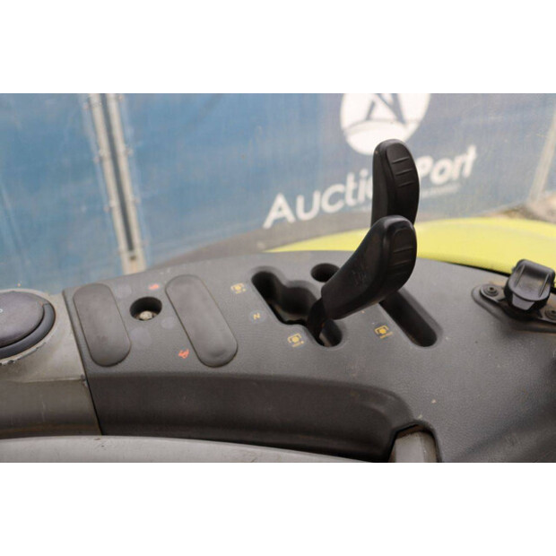 2008 CLAAS Axion 850-41811512
