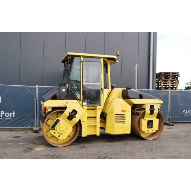 2004 BOMAG CC222HF-41811546
