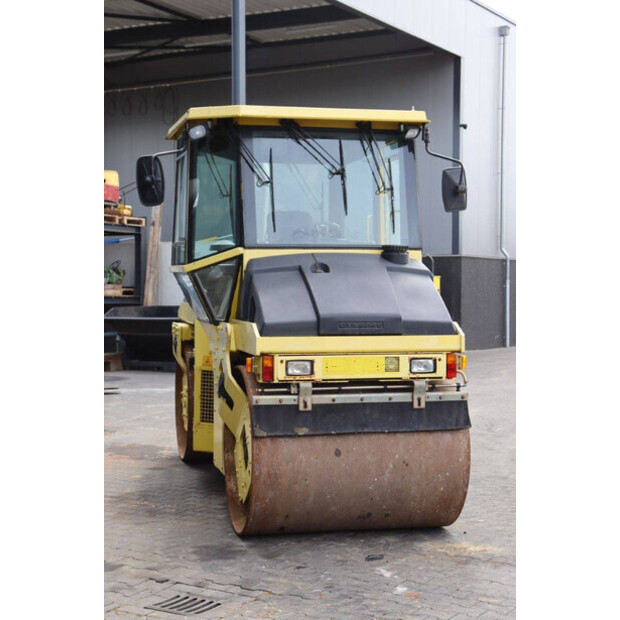2004 BOMAG CC222HF-41811552