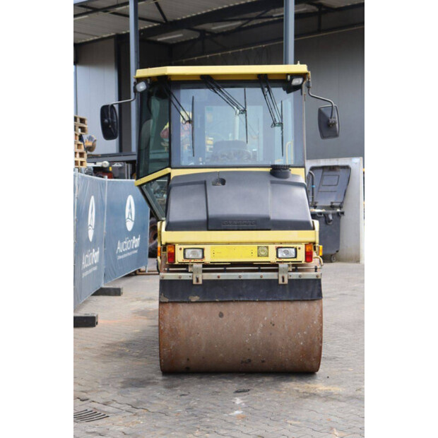 2004 BOMAG CC222HF-41811553