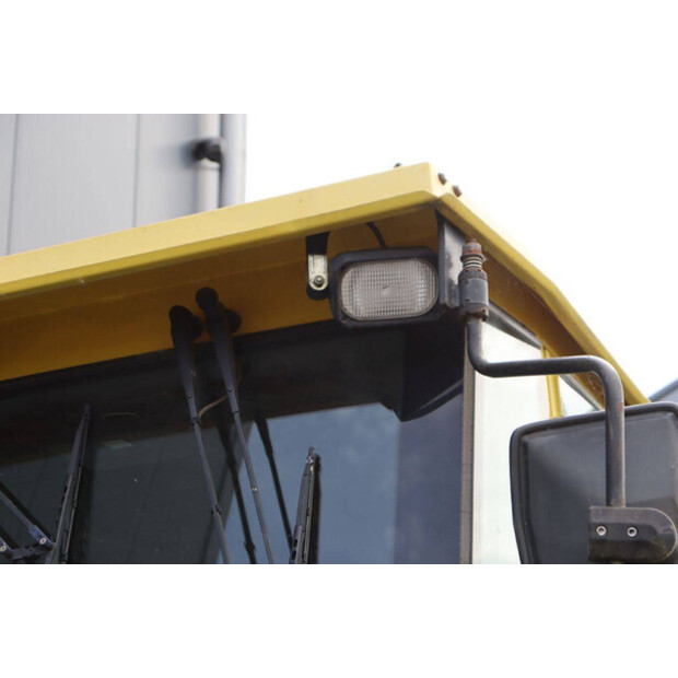 2004 BOMAG CC222HF-41811556