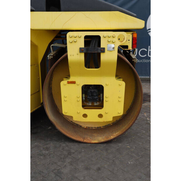2004 BOMAG CC222HF-41811561