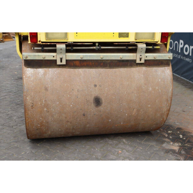 2004 BOMAG CC222HF-41811564