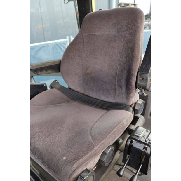2004 BOMAG CC222HF-41811571