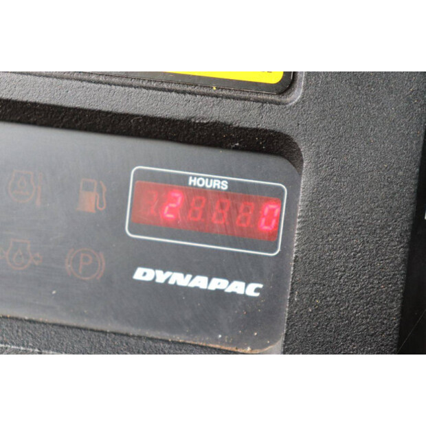 2004 BOMAG CC222HF-41811579