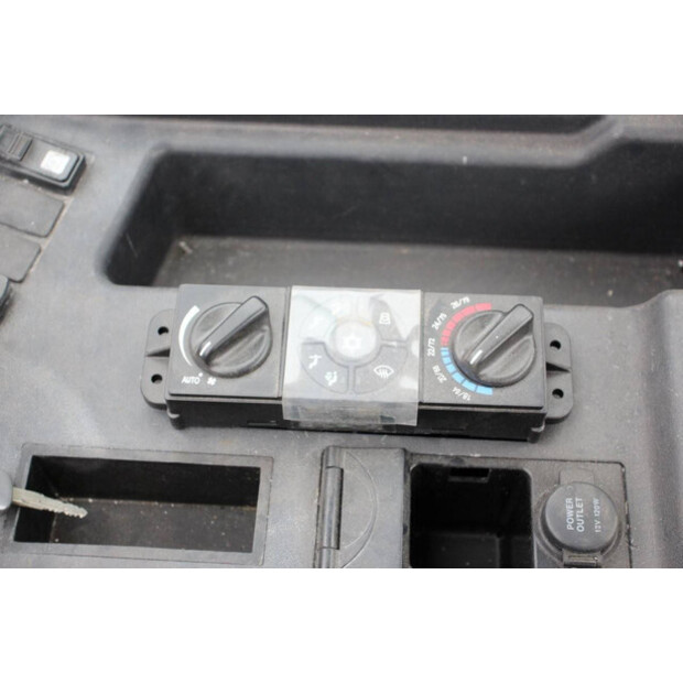 Hyundai 80D-9-41811745