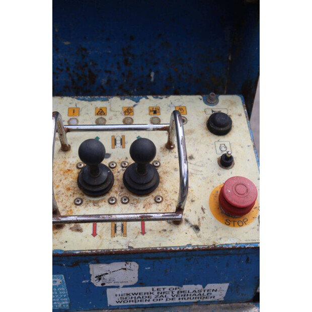 2007 Aichi SR-12B-41812565