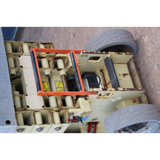 2011 جيه ال جي 2630ES-41813470