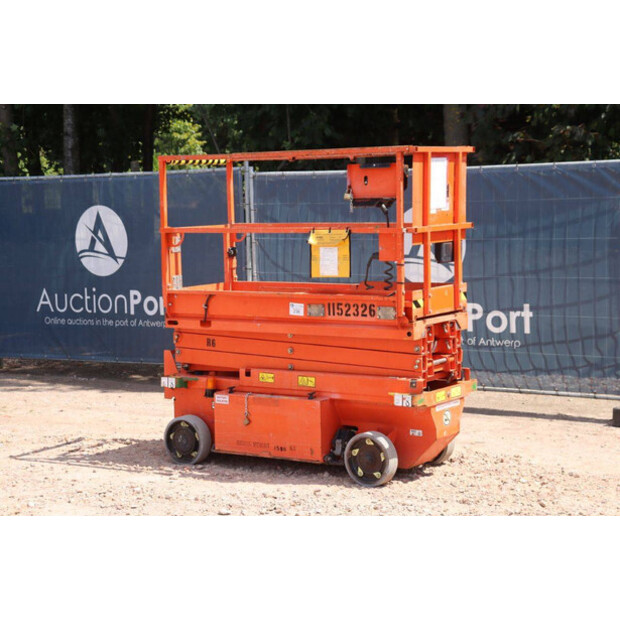 2015 JLG R6-41813689