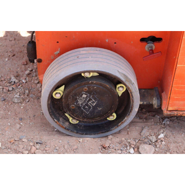 2015 JLG R6-41813698
