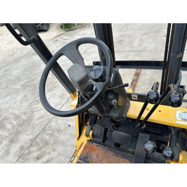 2000 MITSUBISHI FG15-41815125