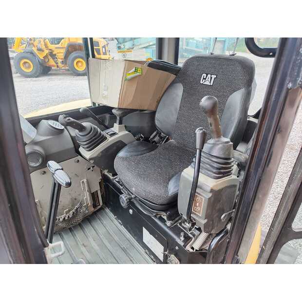 2022 كاتربيلر 303.5 CR-41822525