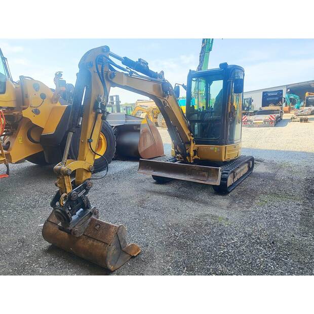 2022 كاتربيلر 303.5 CR-41822557