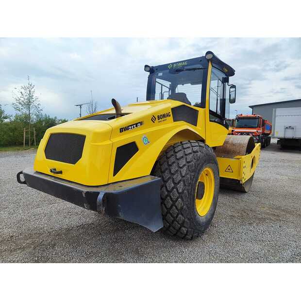 2020 BOMAG BW213 D-5-41822613