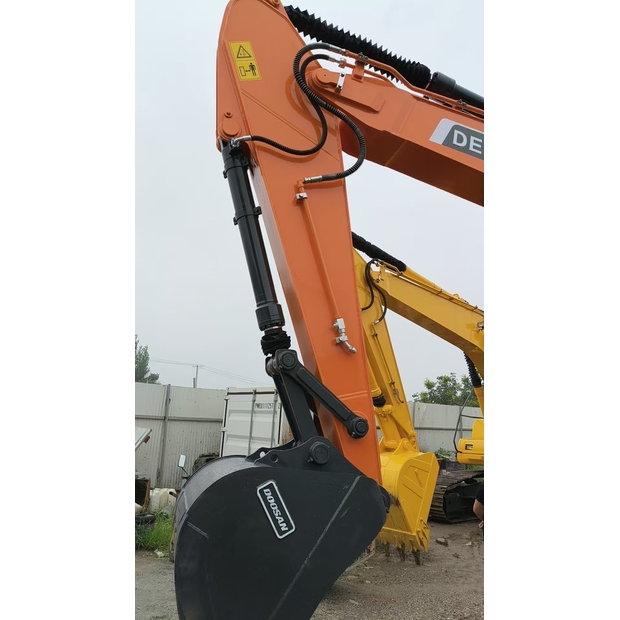 2024 Doosan DX225-41827628