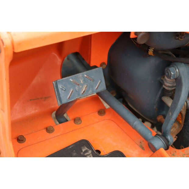 KUBOTA B1402-41830426