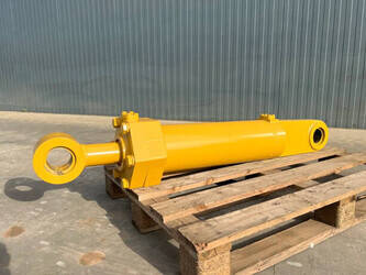 Image for ATTACHMENTS 2025 Caterpillar D8