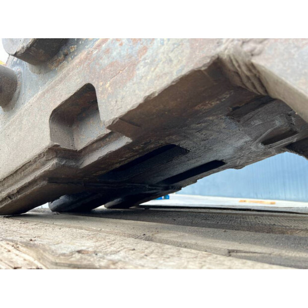 2016 Caterpillar 352F-41831686