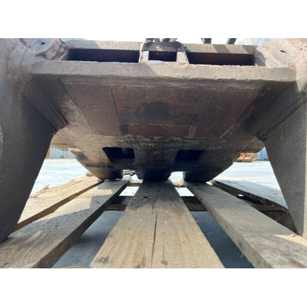 2016 Caterpillar 352F-41831692