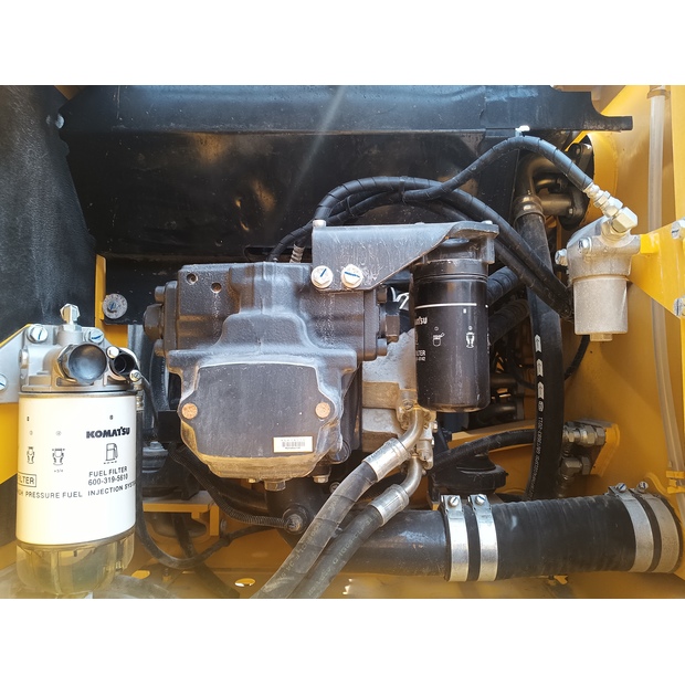 2023 Komatsu PC240-41835114