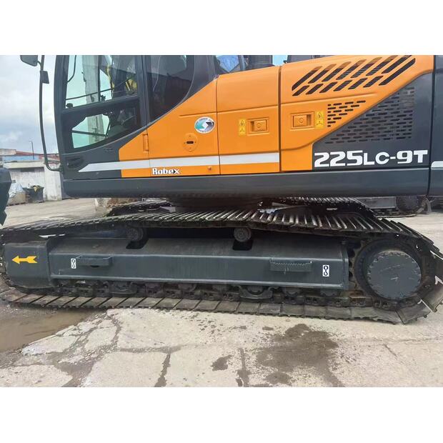 2021 Hyundai R225-9T-41835545