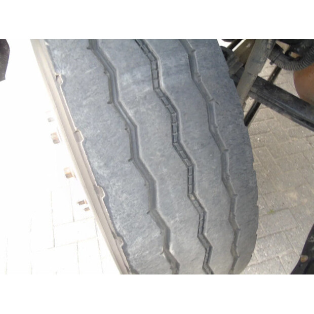 2013 ايفكو EUROTRAKKER 360-41835979