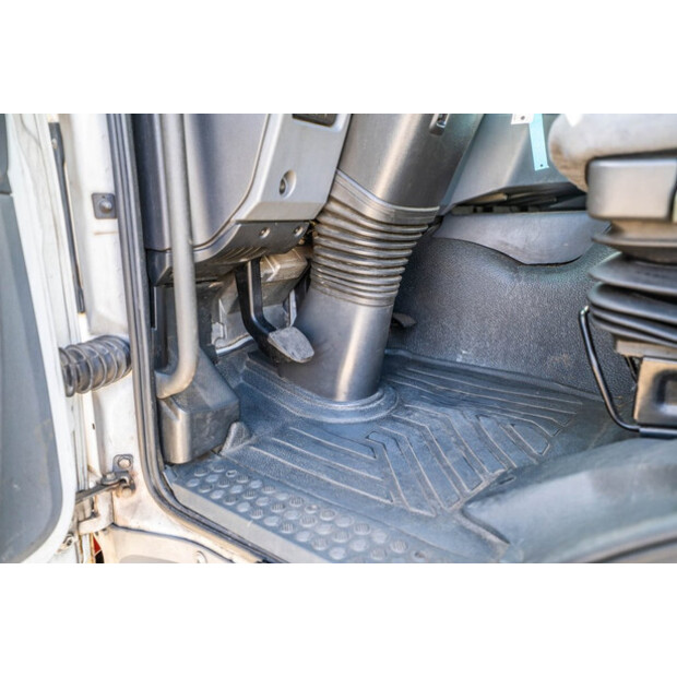 2013 Mercedes-Benz AXOR 1829-41836018