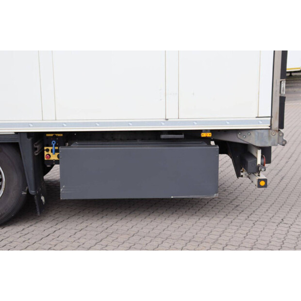 2017 Schmitz Cargobull SCB*S3B-41852931