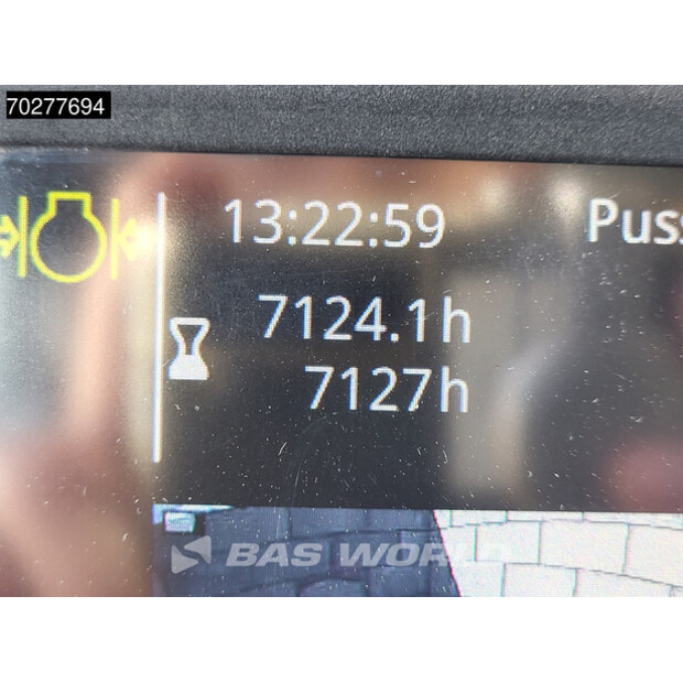 2014 ليبهير R946 S HD-41855141