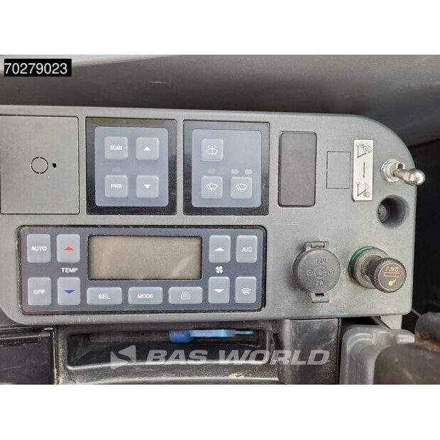 2021 Doosan DX140LC-5-41855193