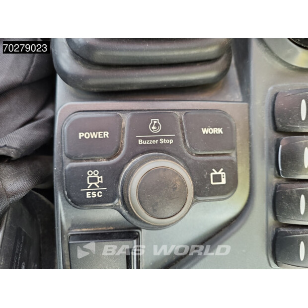 2021 Doosan DX140LC-5-41855195